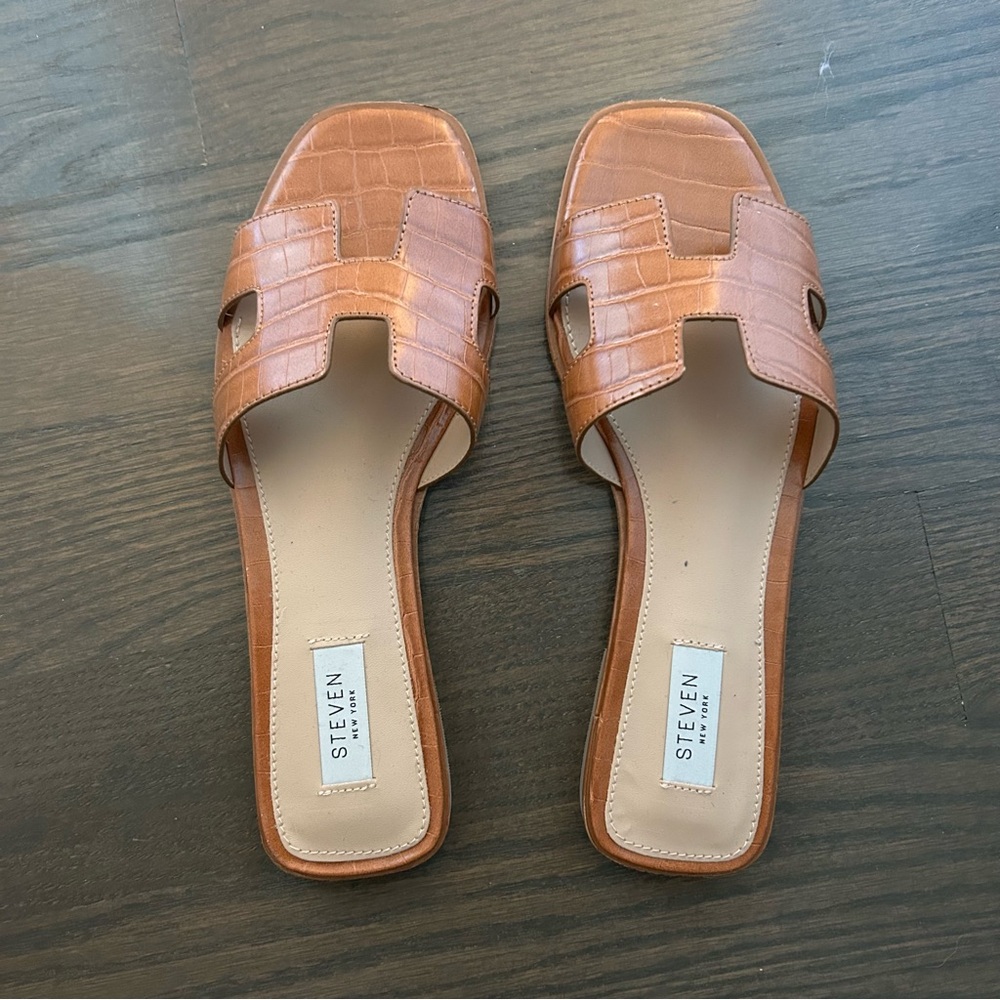 Steven by Steve Madden - Cognac Croc Haydn Sandals for Women - Size: 9.5 - New